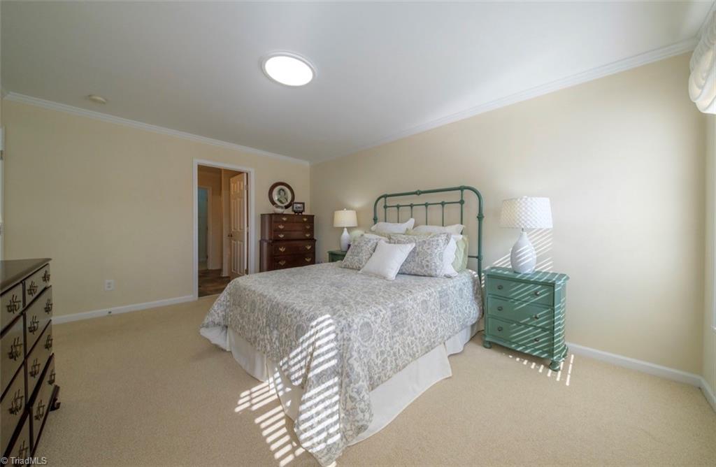 303 Locksley Court Property Photo 11
