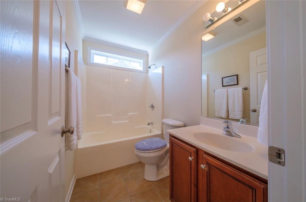 303 Locksley Court Property Photo 17