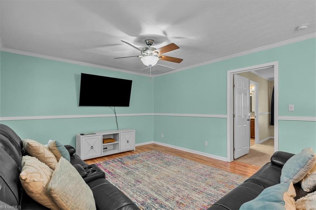 776 Lake Shore Avenue Property Photo 13
