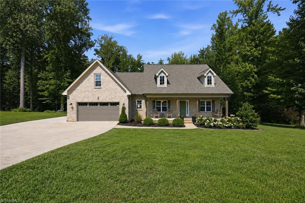 2977 Bridge Point Drive