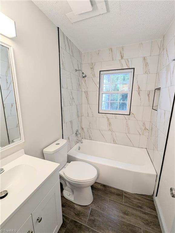 703 Sherwood Place Property Photo 5