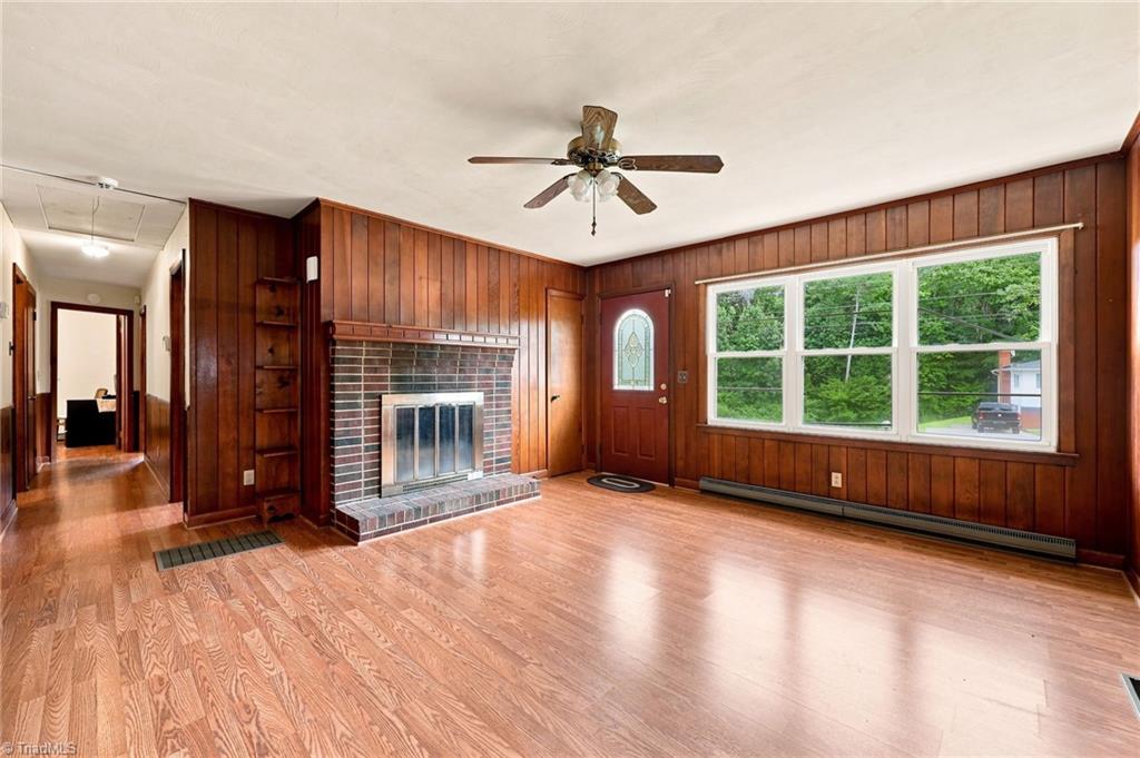 212 Circle Drive Property Photo 7