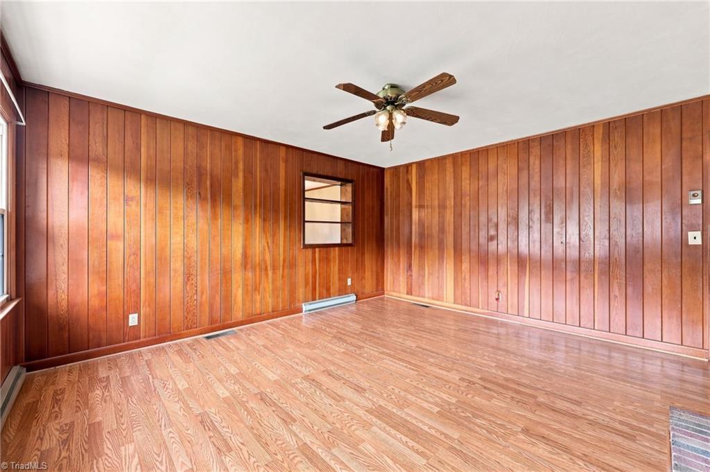 212 Circle Drive Property Photo 8