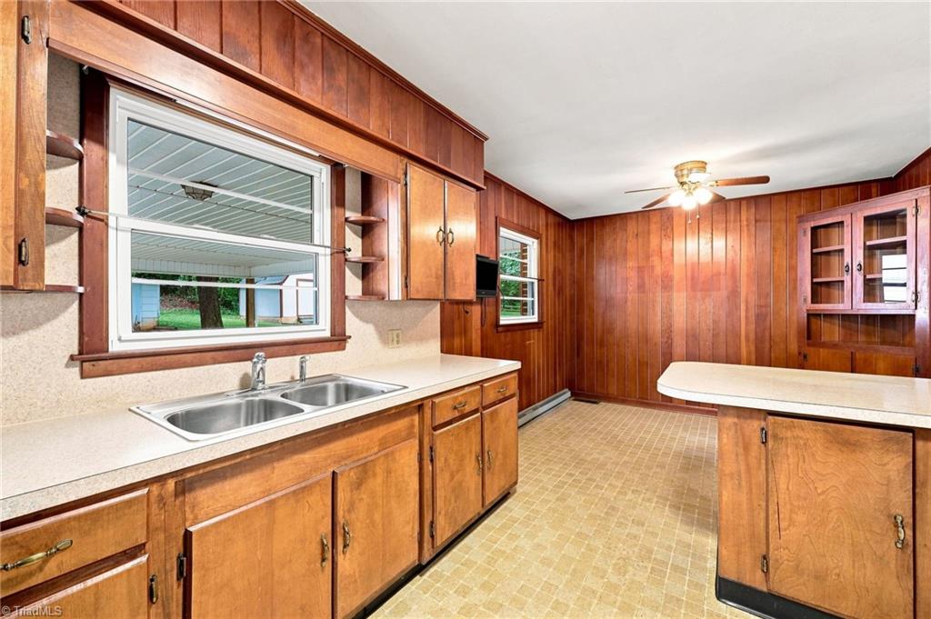 212 Circle Drive Property Photo 11