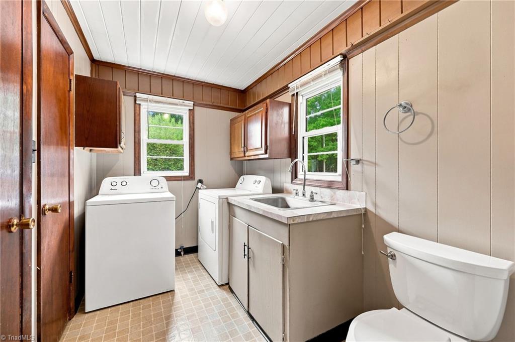 212 Circle Drive Property Photo 25