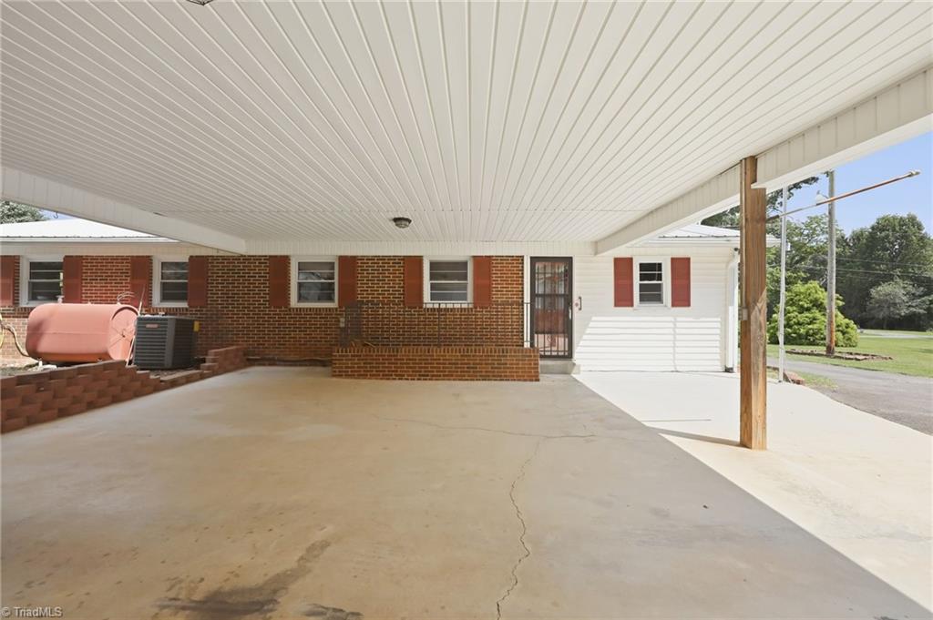 212 Circle Drive Property Photo 28