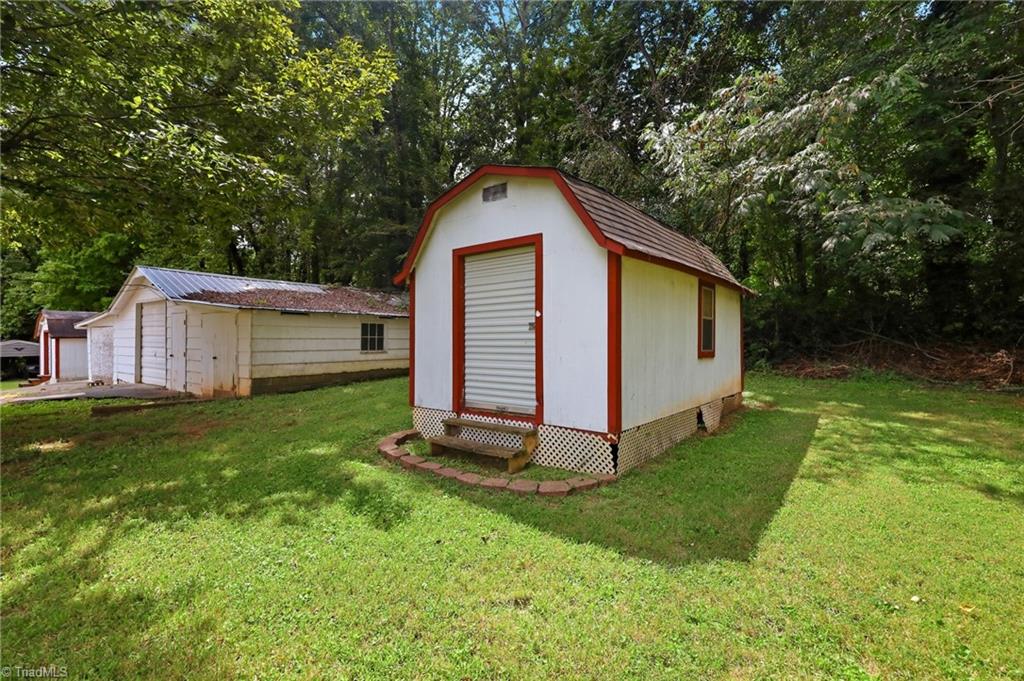 212 Circle Drive Property Photo 40