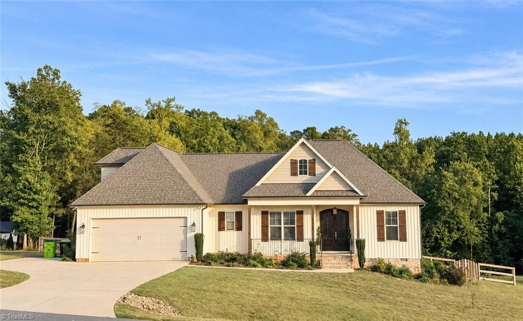 8833 Belews Ridge Road Property Photo 1