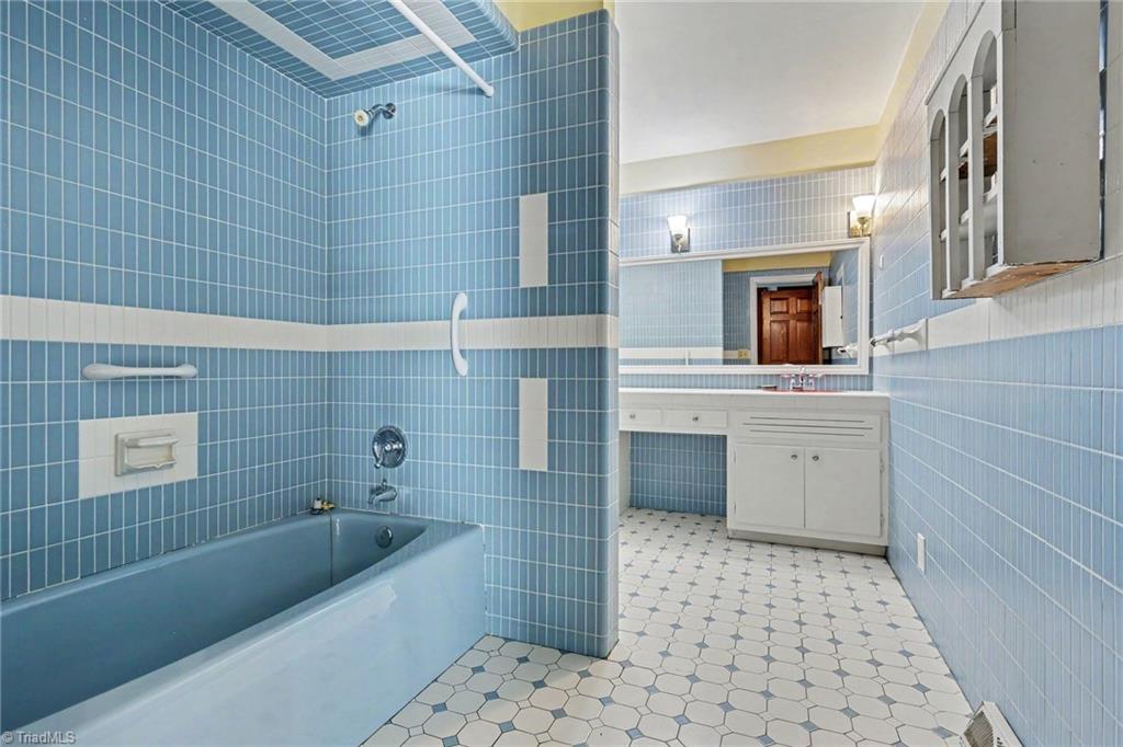 1195 Eton Avenue Property Photo 21