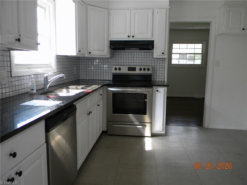 2228 24th Street Property Photo 7
