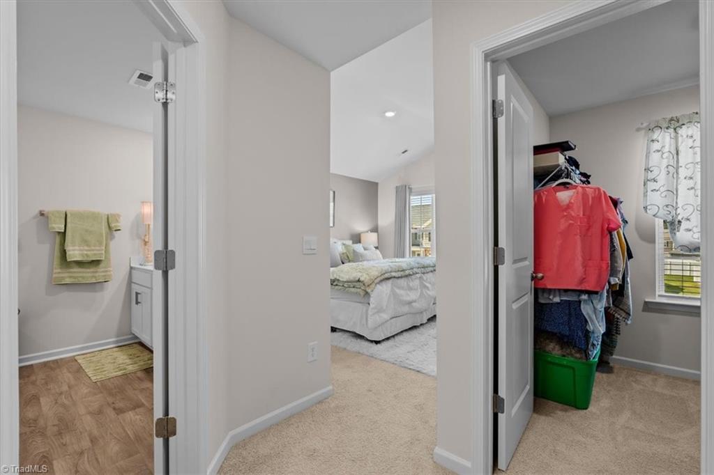 2829 Egert Drive Property Photo 19