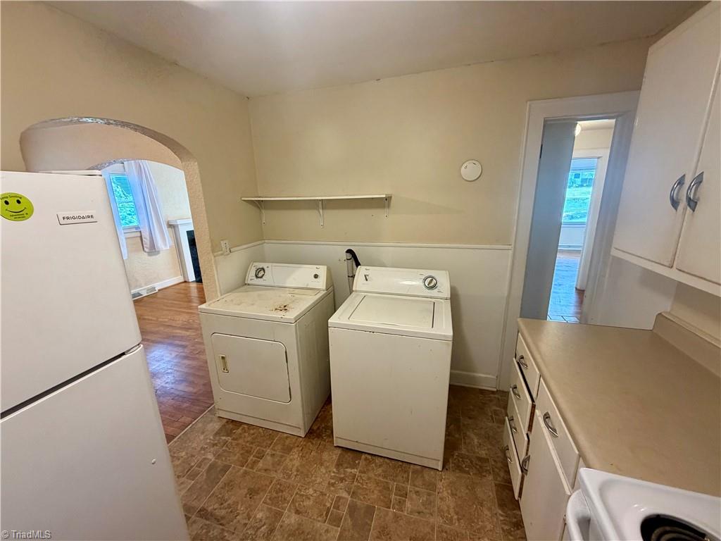 1003 Charlotte Avenue Property Photo 2