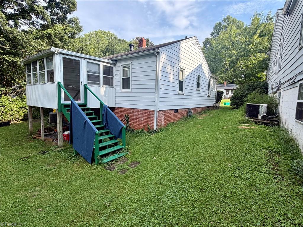 1003 Charlotte Avenue Property Photo 8