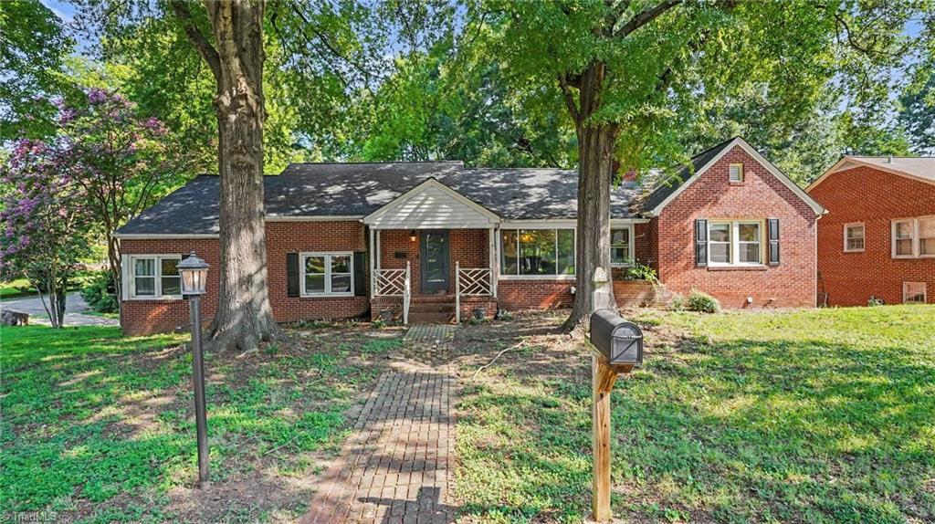 4 Grimes Circle Property Photo 1