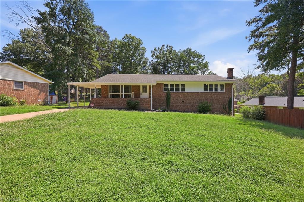 2405 Denver Drive Property Photo 3