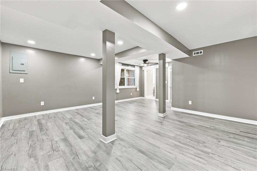 2405 Denver Drive Property Photo 5