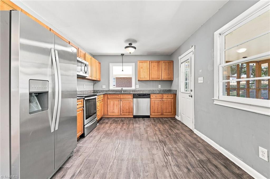 2405 Denver Drive Property Photo 13