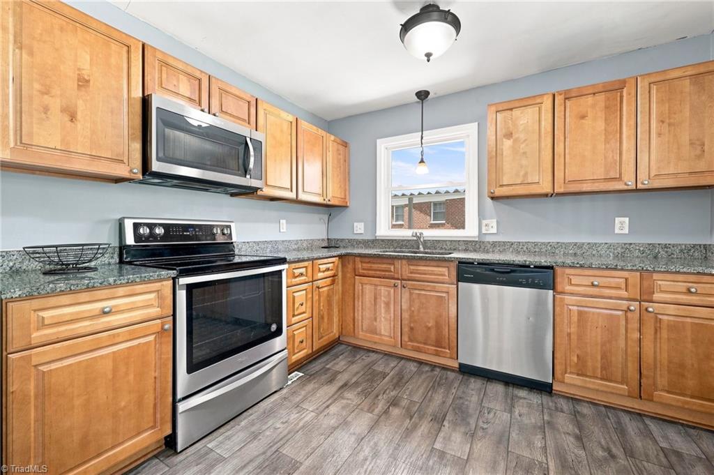 2405 Denver Drive Property Photo 14