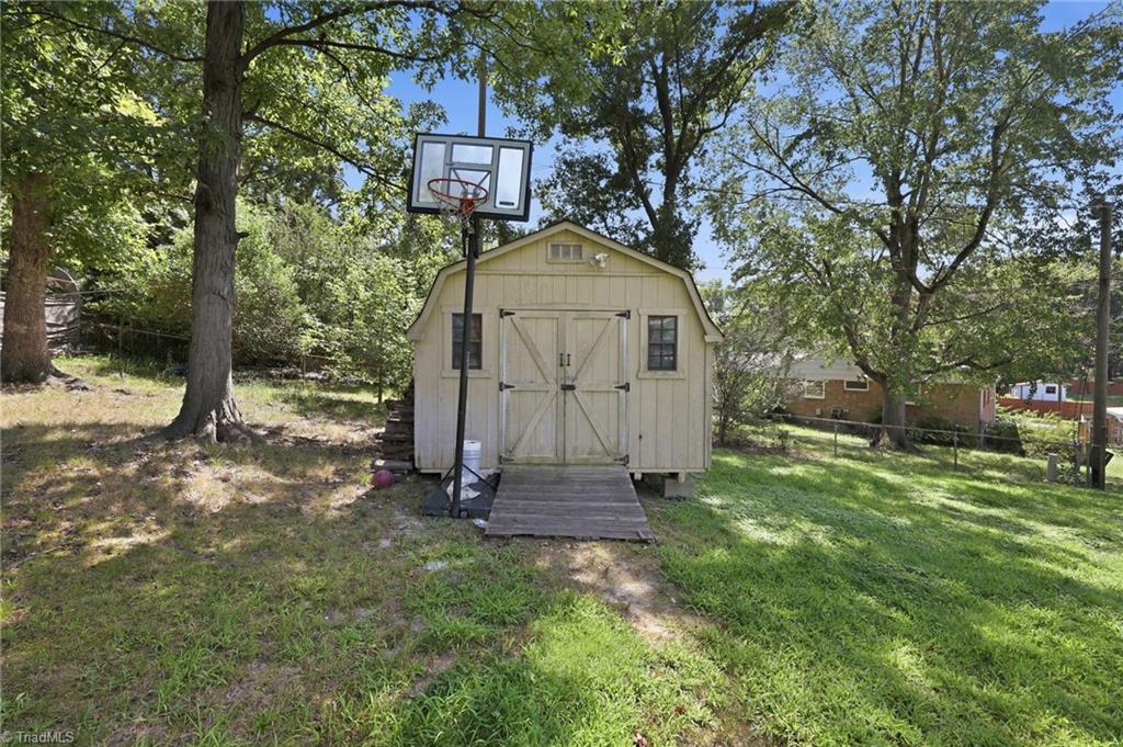 2405 Denver Drive Property Photo 31