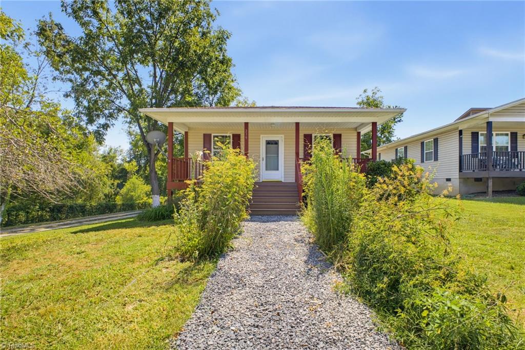 219 E Oakview Road