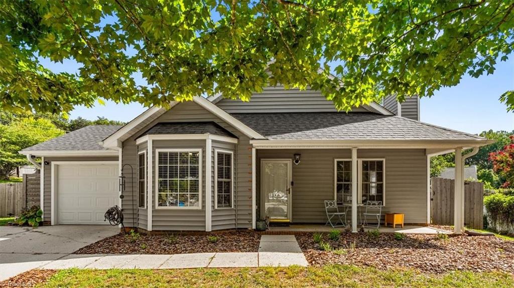 21 Crestbrook Court Property Photo 1