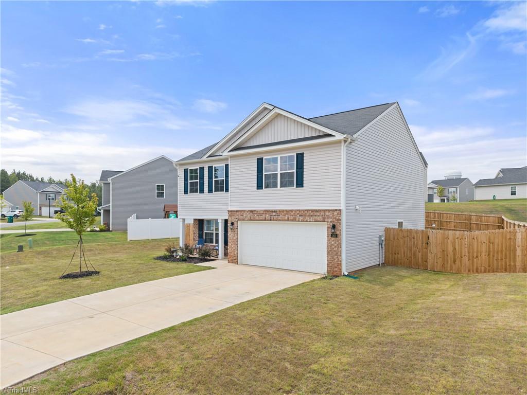 162 East Farm Loop Property Photo 3