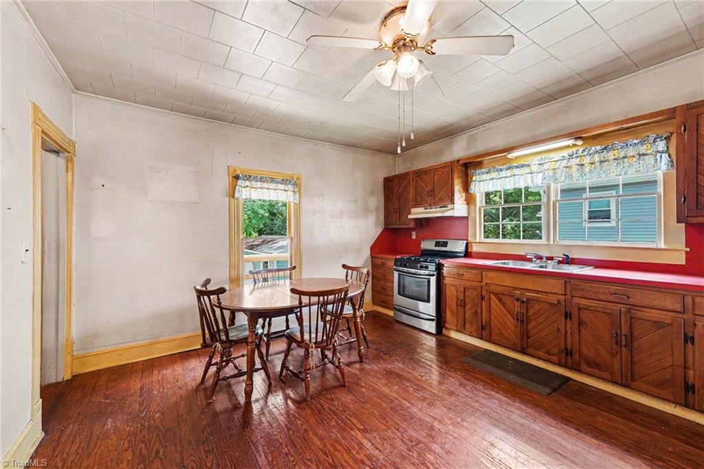 447 Main Street Property Photo 12