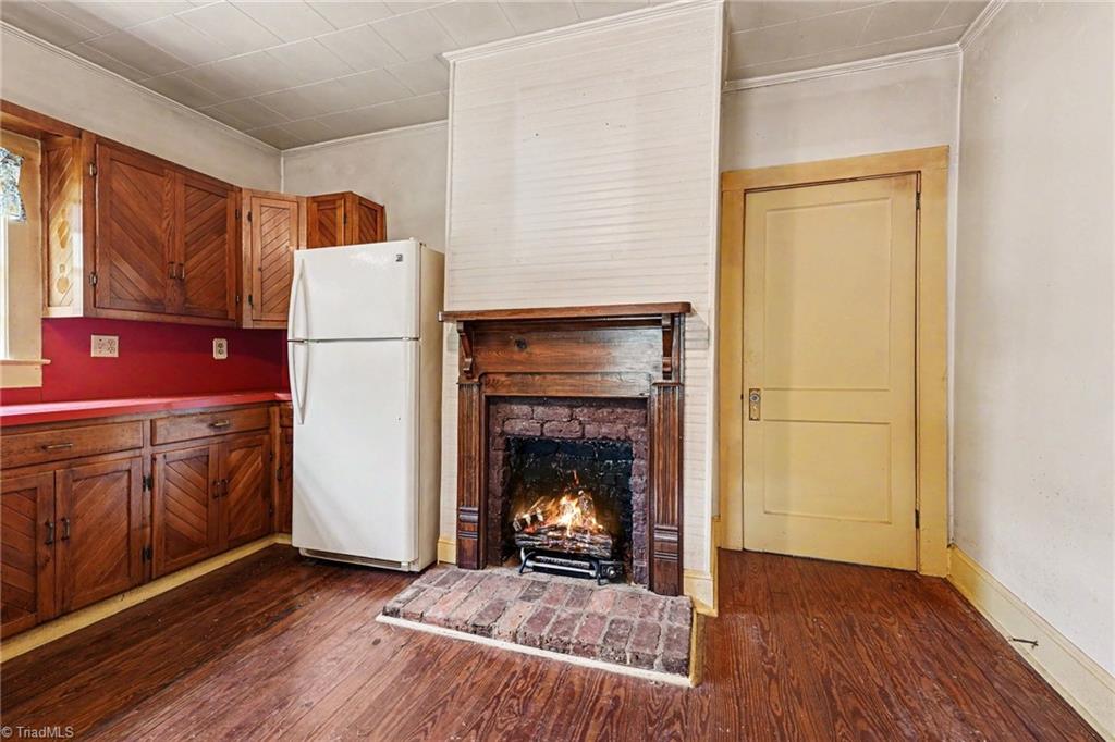 447 Main Street Property Photo 14
