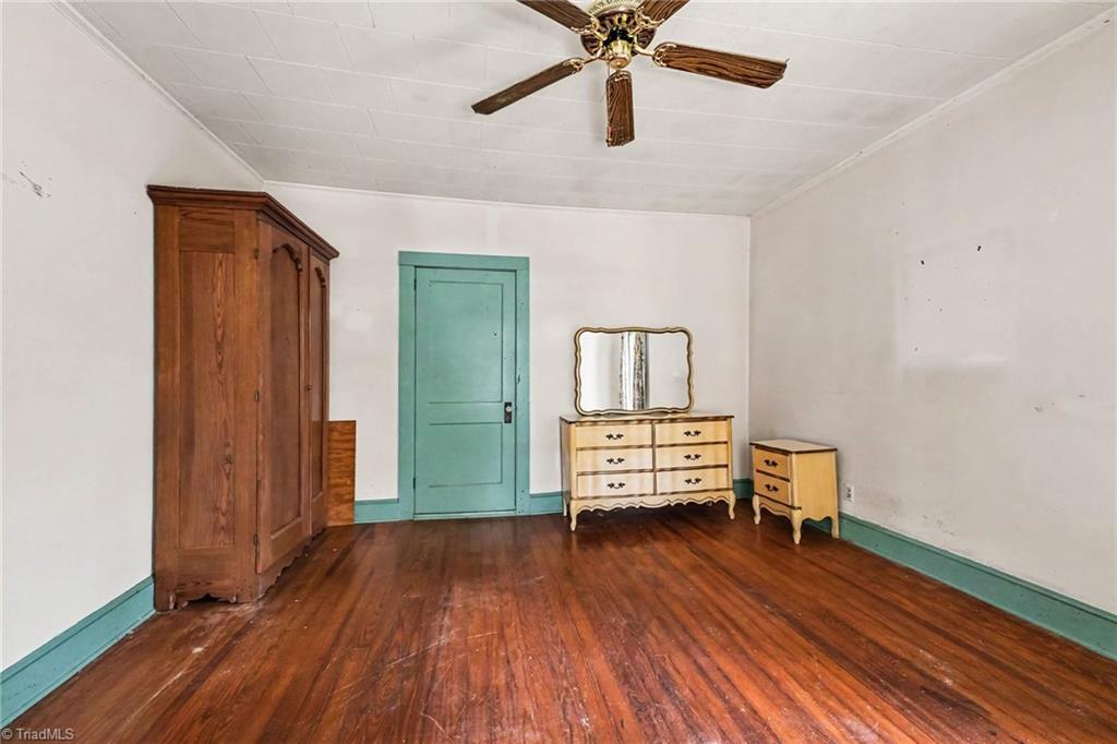 447 Main Street Property Photo 17