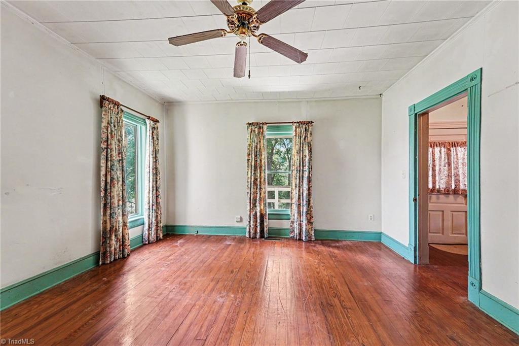 447 Main Street Property Photo 18