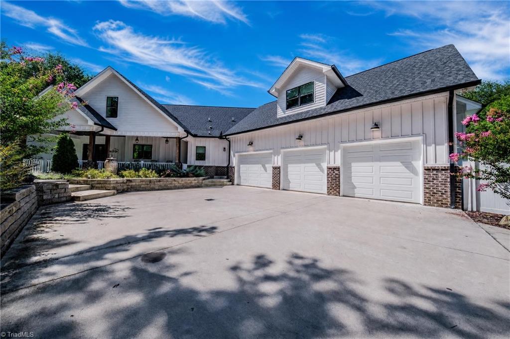 1529 Neelley Road Property Photo 1