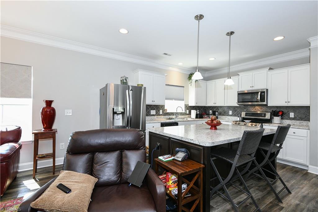 6725 Barton Creek Drive Property Photo 12