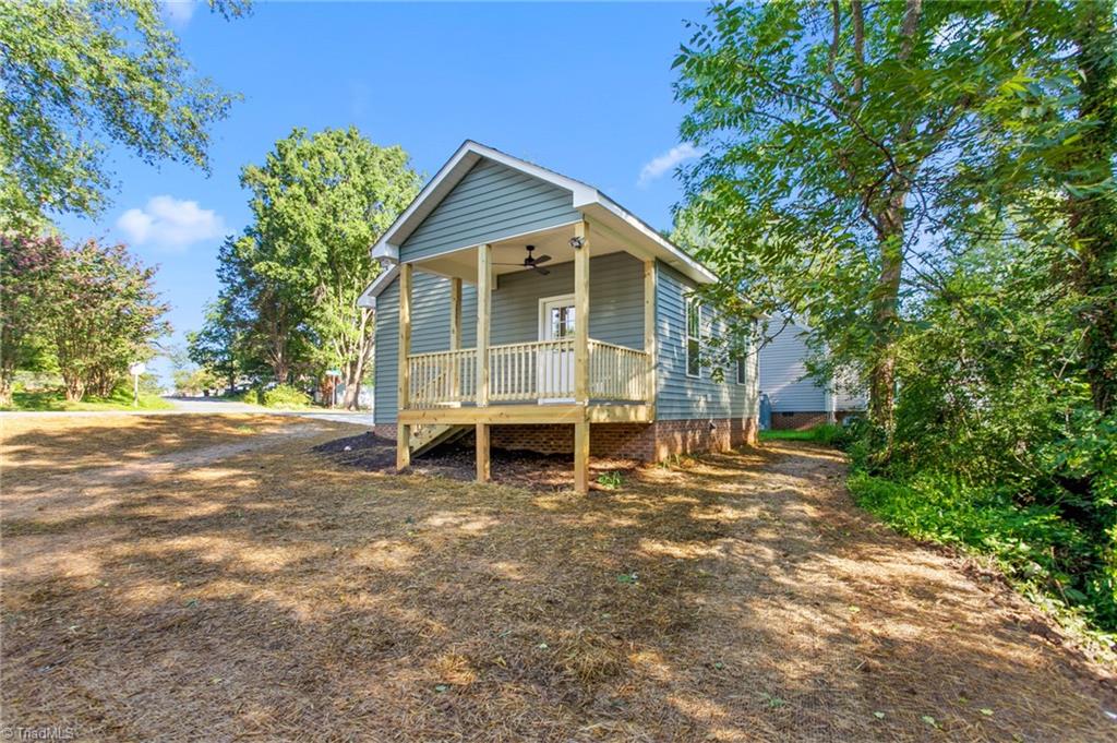 1305 E Willowbrook Drive Property Photo 21