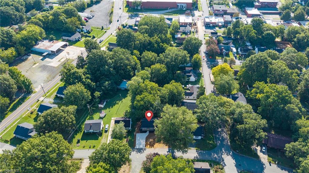 1305 E Willowbrook Drive Property Photo 22
