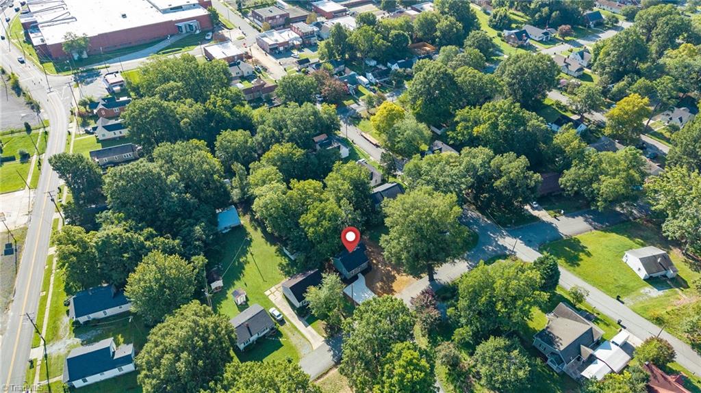 1305 E Willowbrook Drive Property Photo 23
