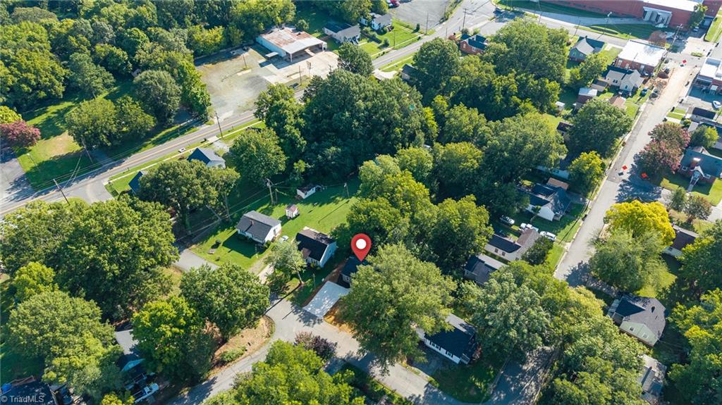 1305 E Willowbrook Drive Property Photo 24