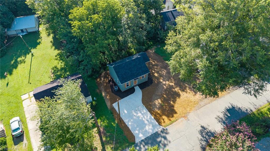 1305 E Willowbrook Drive Property Photo 27