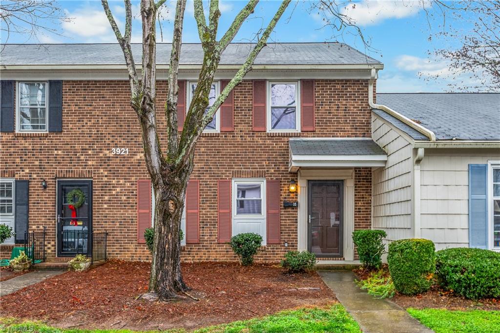 3921 Valley Court # G Property Photo 1