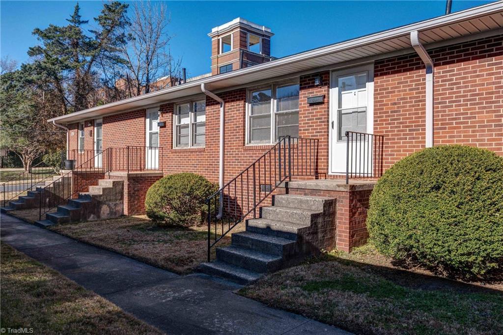215 Mciver Street # D Property Photo 1