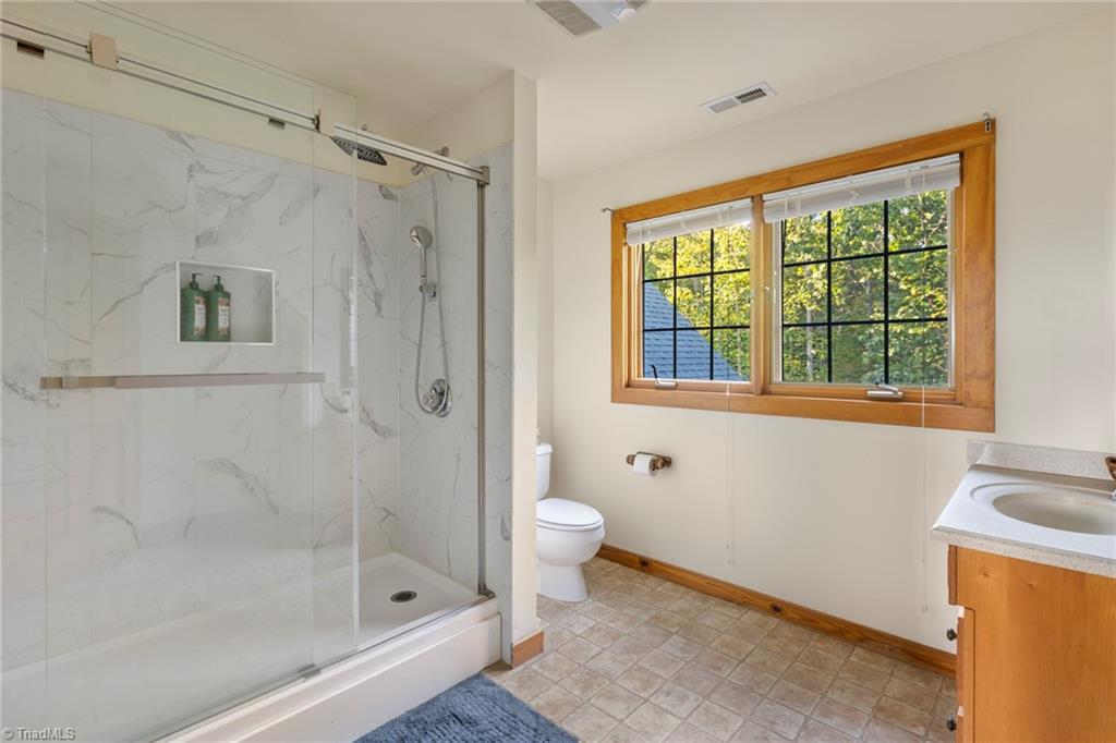 408 Echo High Road Property Photo 32