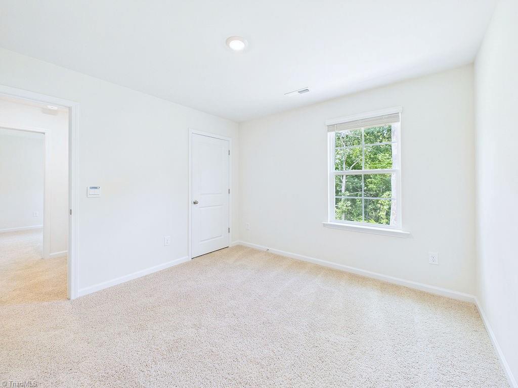 1547 Hamilton Hills Drive Property Photo 13