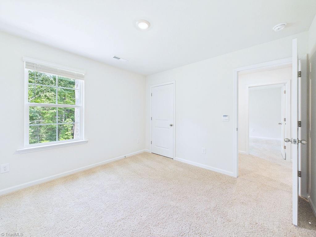1547 Hamilton Hills Drive Property Photo 16