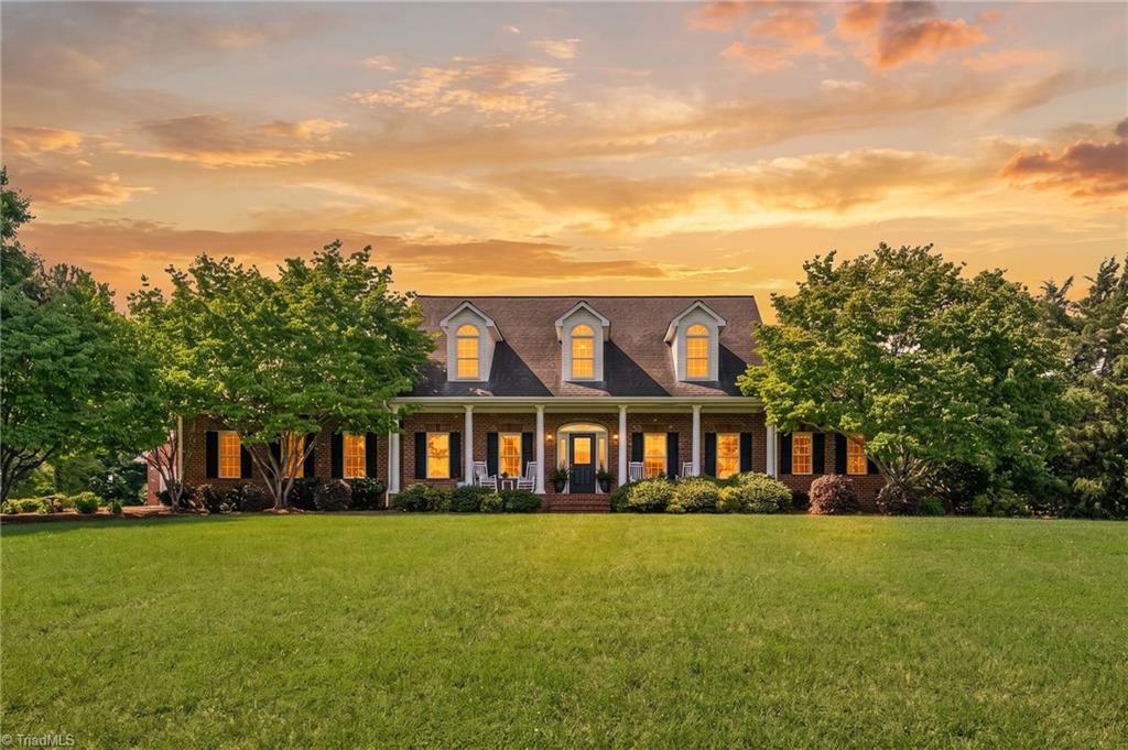 229 Country Circle Property Photo 1