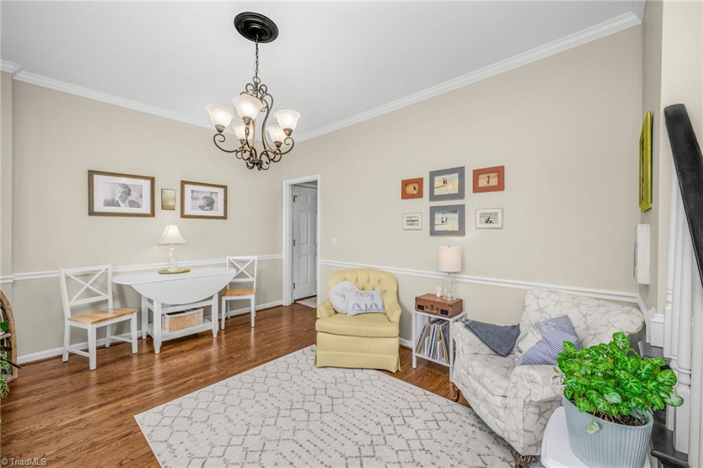 229 Country Circle Property Photo 14
