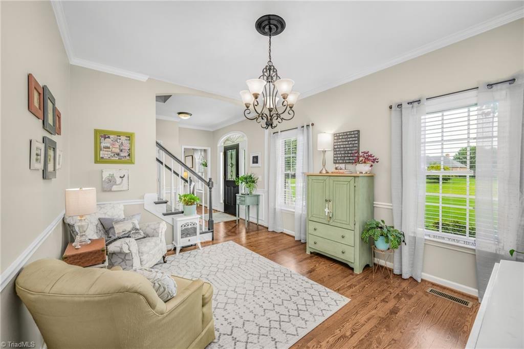 229 Country Circle Property Photo 15