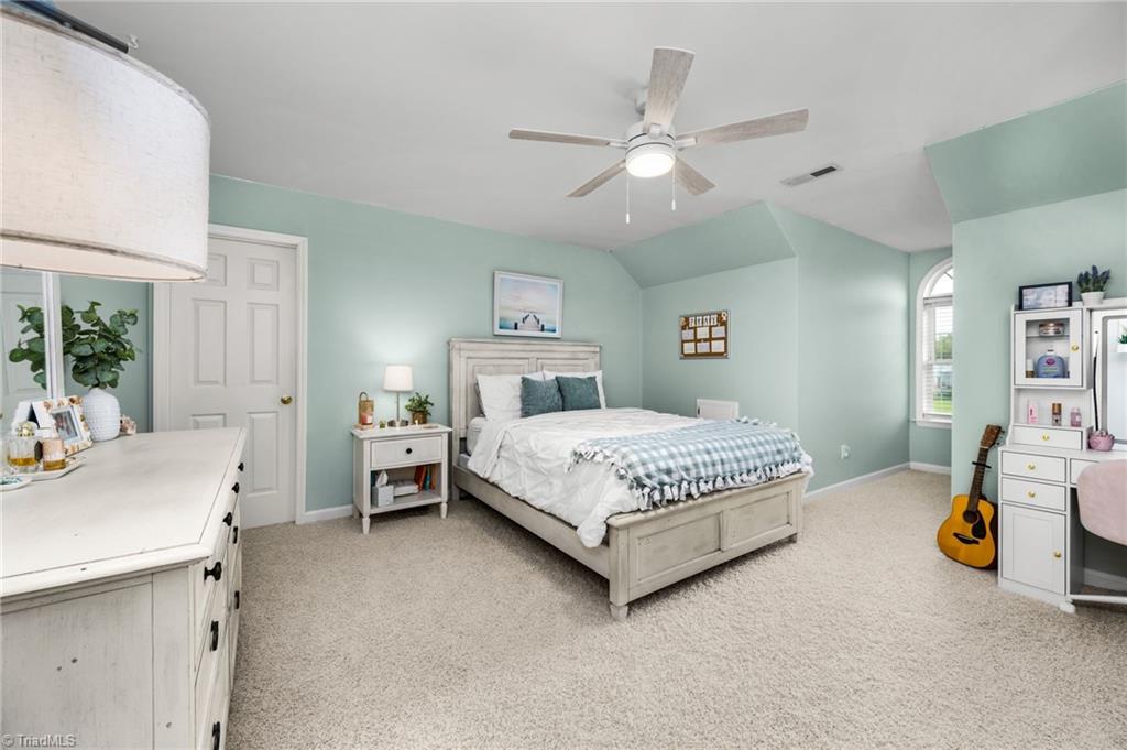 229 Country Circle Property Photo 25
