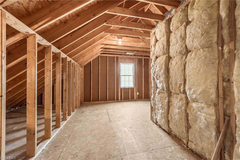 229 Country Circle Property Photo 32