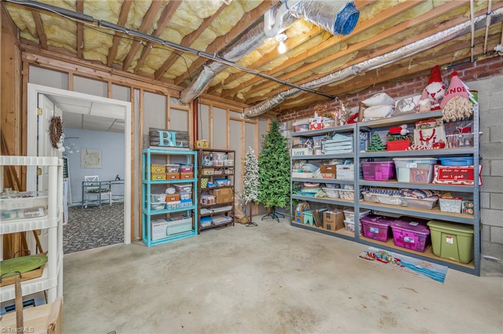 229 Country Circle Property Photo 35