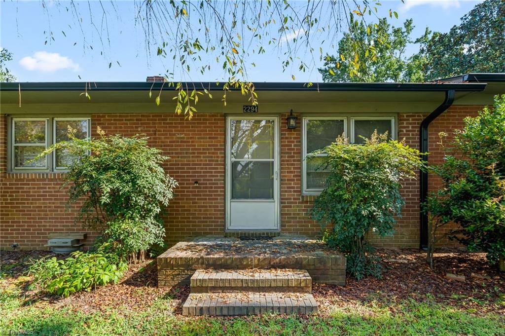 2294 N Old Greensboro Road Property Photo 2