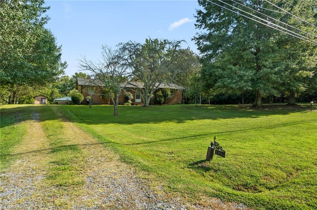 2294 N Old Greensboro Road Property Photo 4